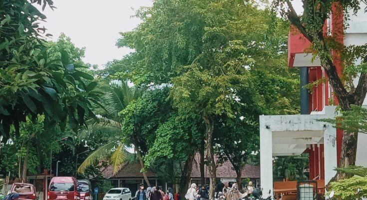 Thumbnail artikel Mahasiswa Unsika Dikagetkan Gempa saat Kuliah