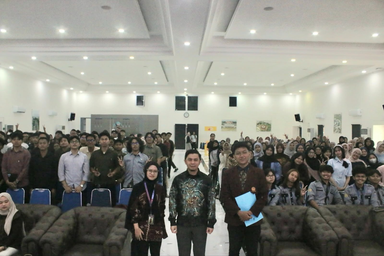 Thumbnail artikel Himtika Gelar Seminar Pekan IT 2026:  Tingkatkan Cara Kolaborasi Manusia dengan AI